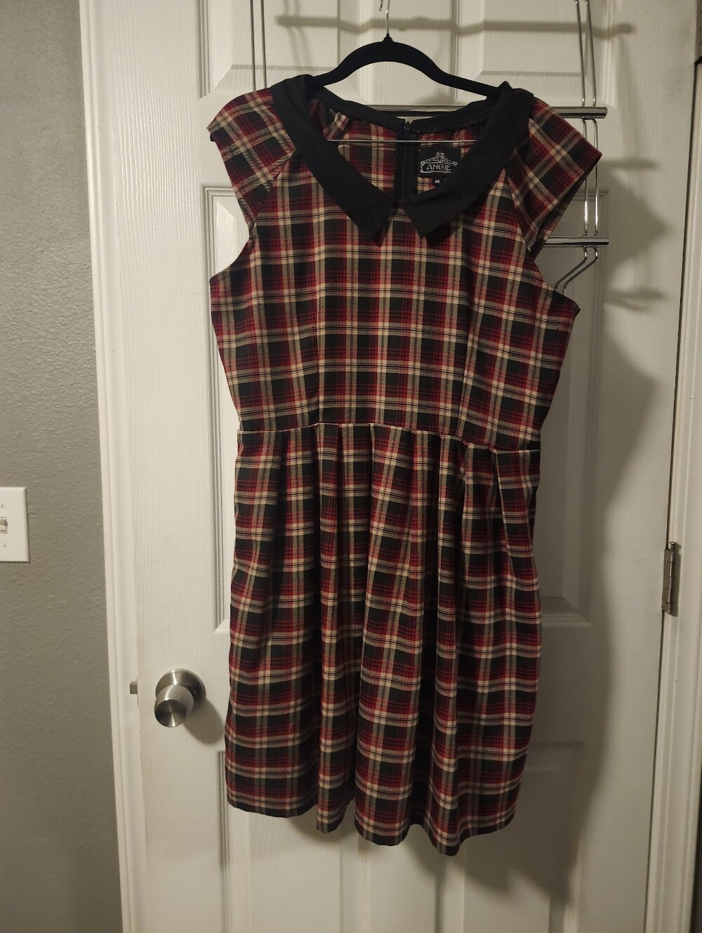 Womens Plaid Fit-and-Flare Dress with Peter Pan Collar - Red/ Black